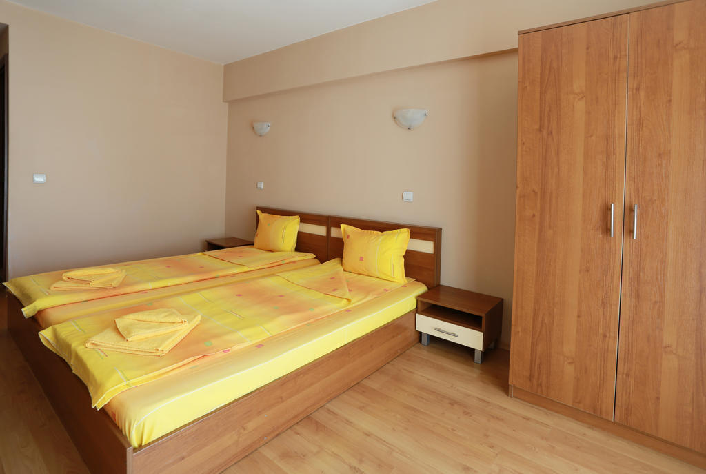 פזרג'יק Acropolis Hotel חדר תמונה